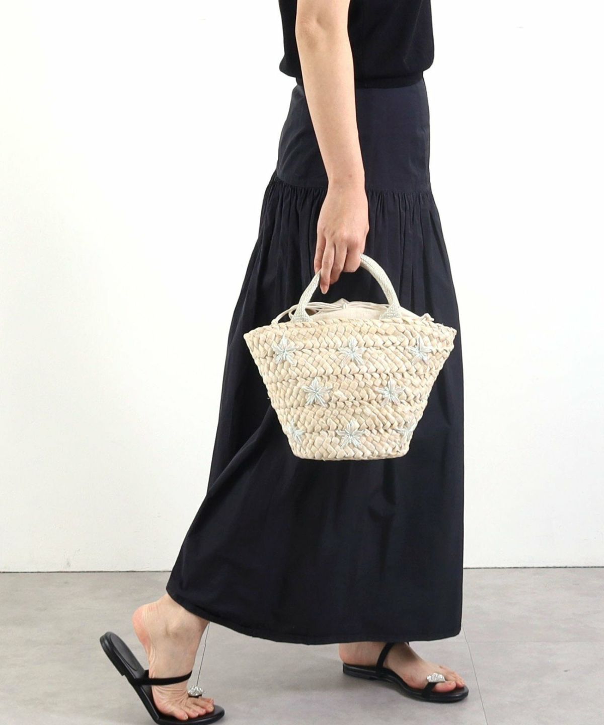 【COO SPECIAL WEEK】跛線星紋刺繡迷宮刀片籃袋